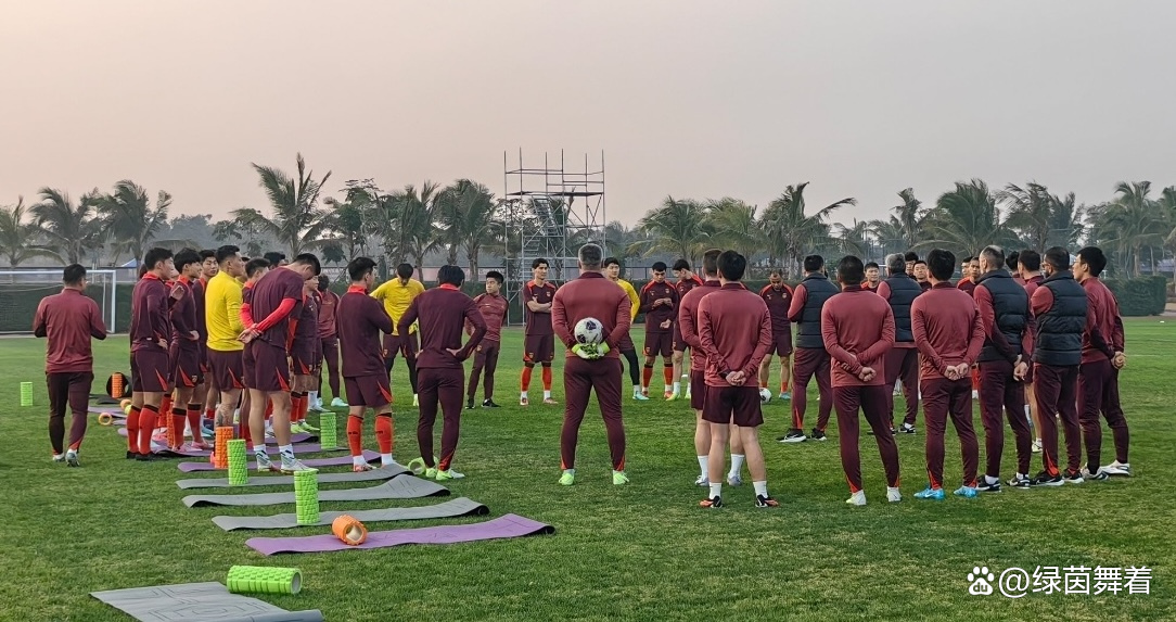 各队球员集体示威要求改善训练条件的简单介绍