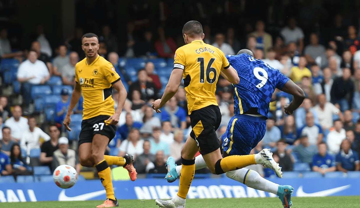 包含切尔西轻松战胜维拉，表现稳定逐渐走强的词条