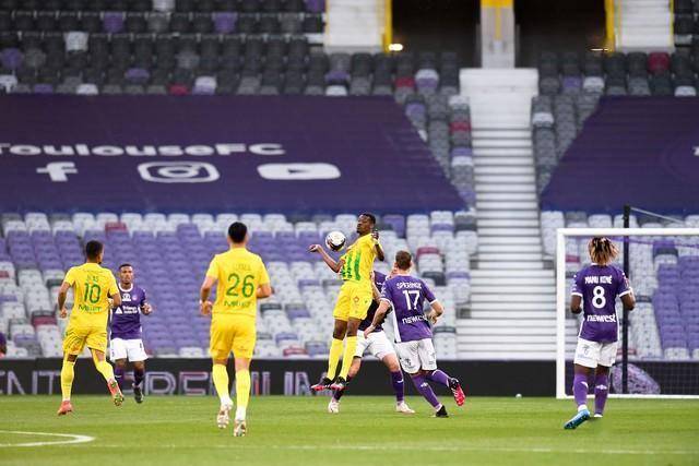 关于柏林赫塔主场气势如虹，轻松击败对手的信息