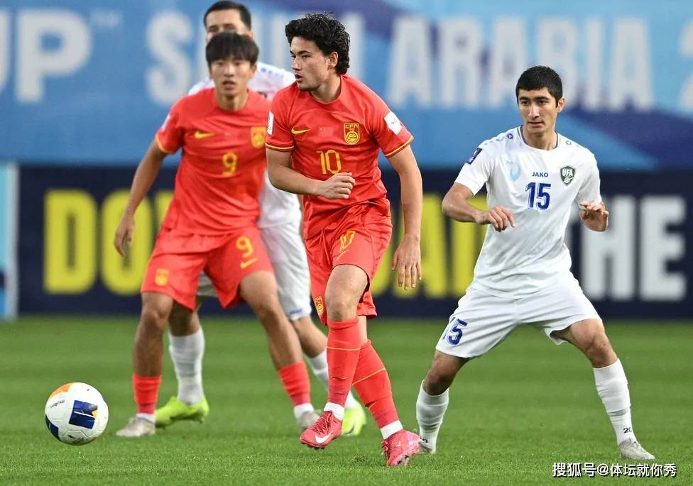 包含斯里兰卡球队力挫对手，晋级小组第三的词条