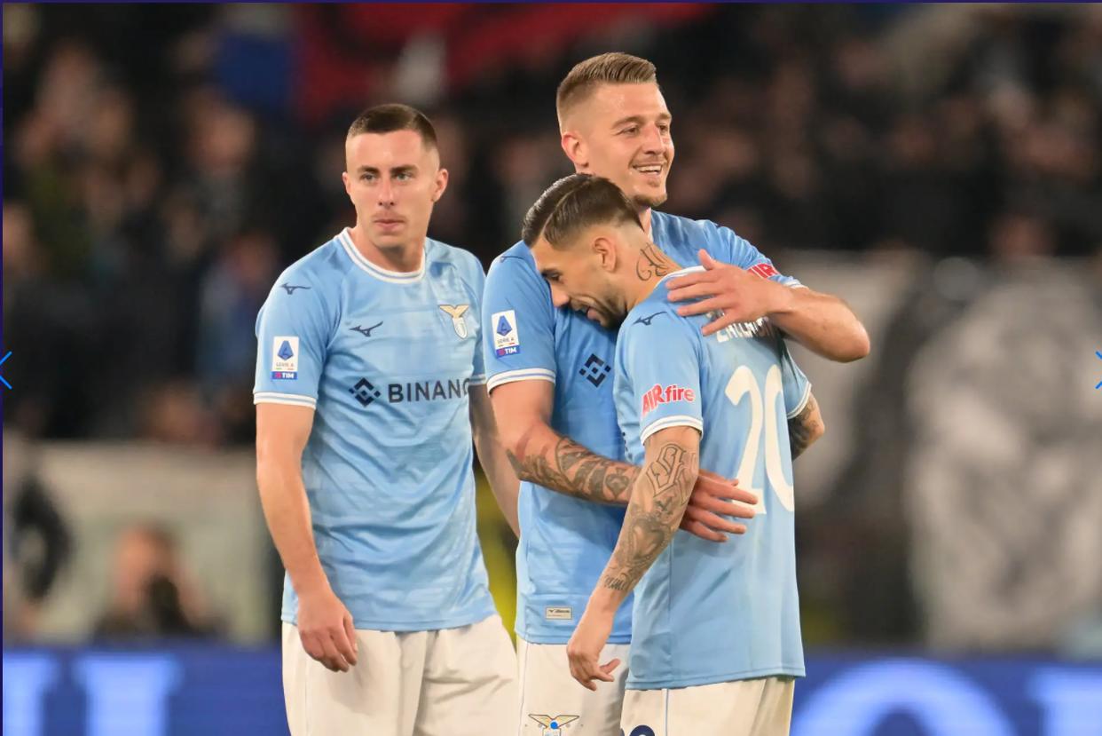 开云体育官网-包含那不勒斯队迎来赛季关键时刻，团结一致的词条