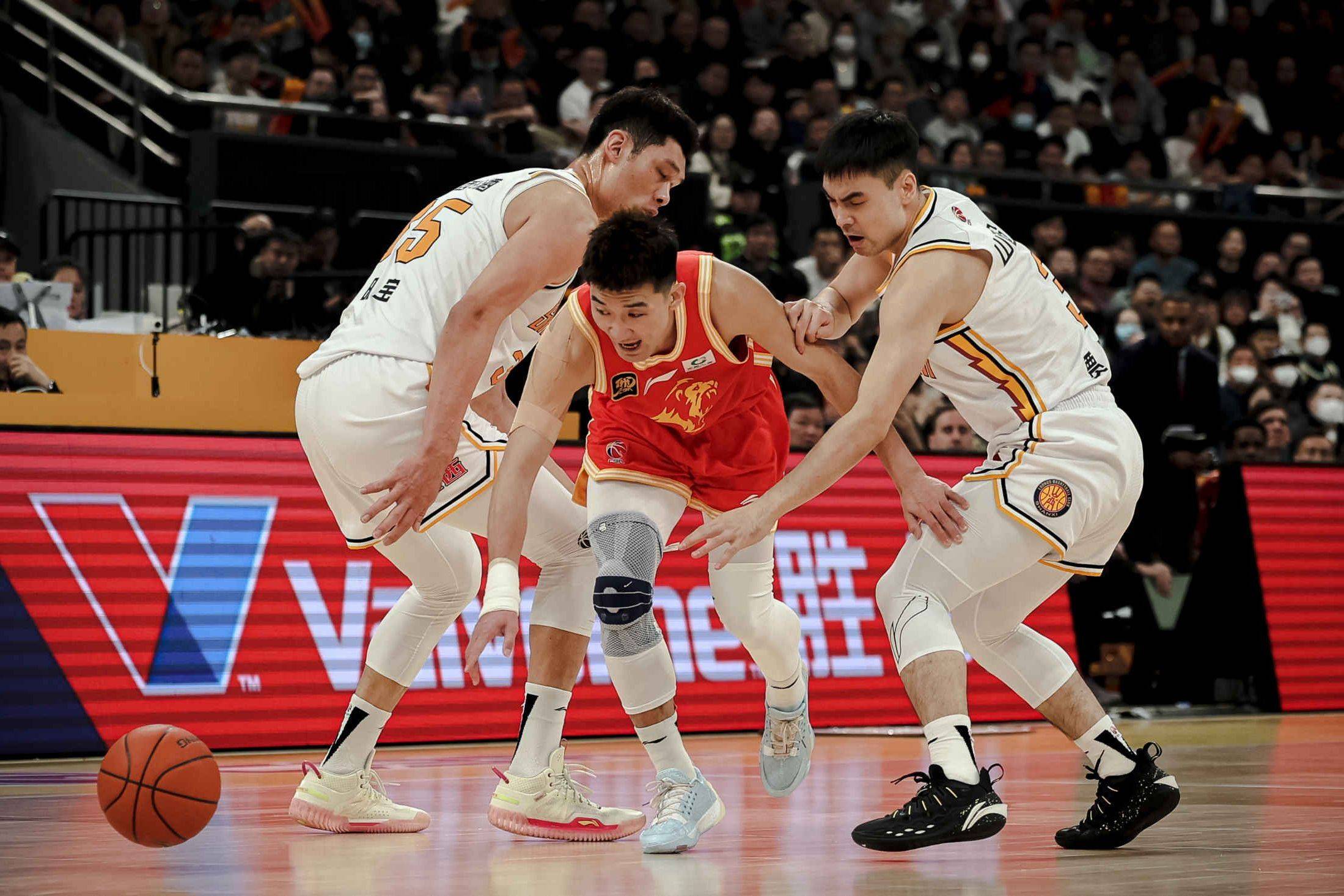 手握连胜纪录的球队能否再接再厉？福建迎战四川