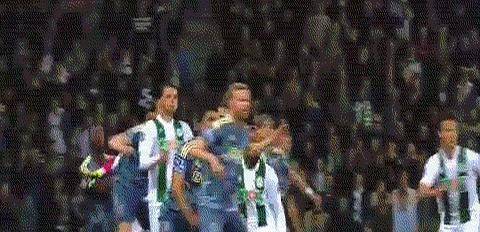 开云体育官网-巴萨客场击败阿贾克斯，碾压式领跑欧冠小组的简单介绍