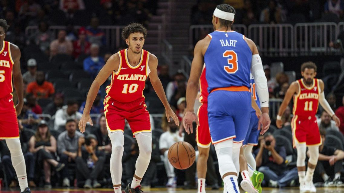 开云体育app-尼克斯击败老鹰队员表现全面发挥