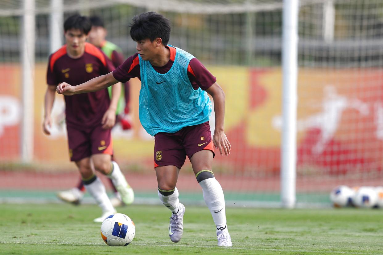 引无数神话：亚洲俱乐部足球联赛备战启动的简单介绍