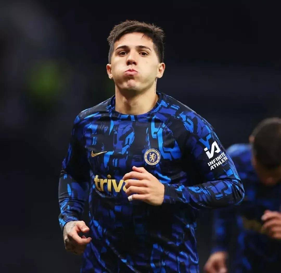 包含切尔西主帅称赞球员们拼搏精神,期待更好表现的词条 包含切尔西主帅称赞球员们拼搏精神,期待更好表现的词条