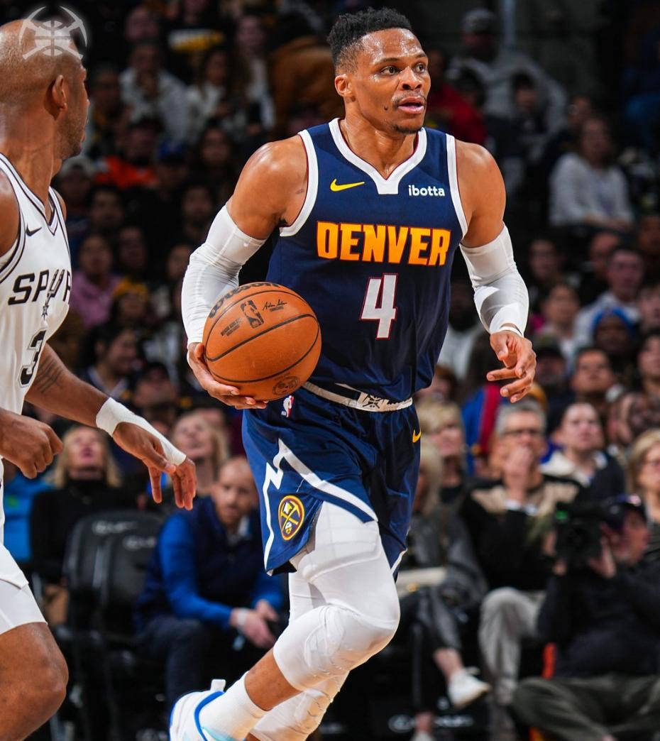 关于特内里费主场失利，遭遇连败的信息