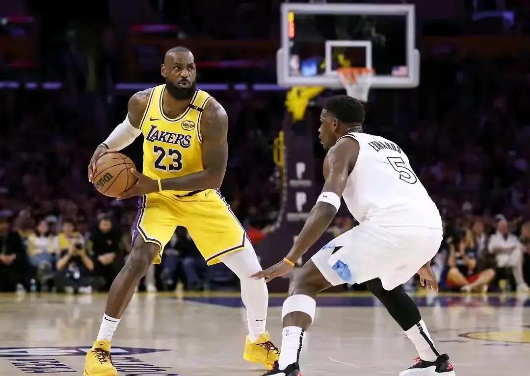 开云体育在线-昨日焦点：湖人登顶，关键一战的简单介绍