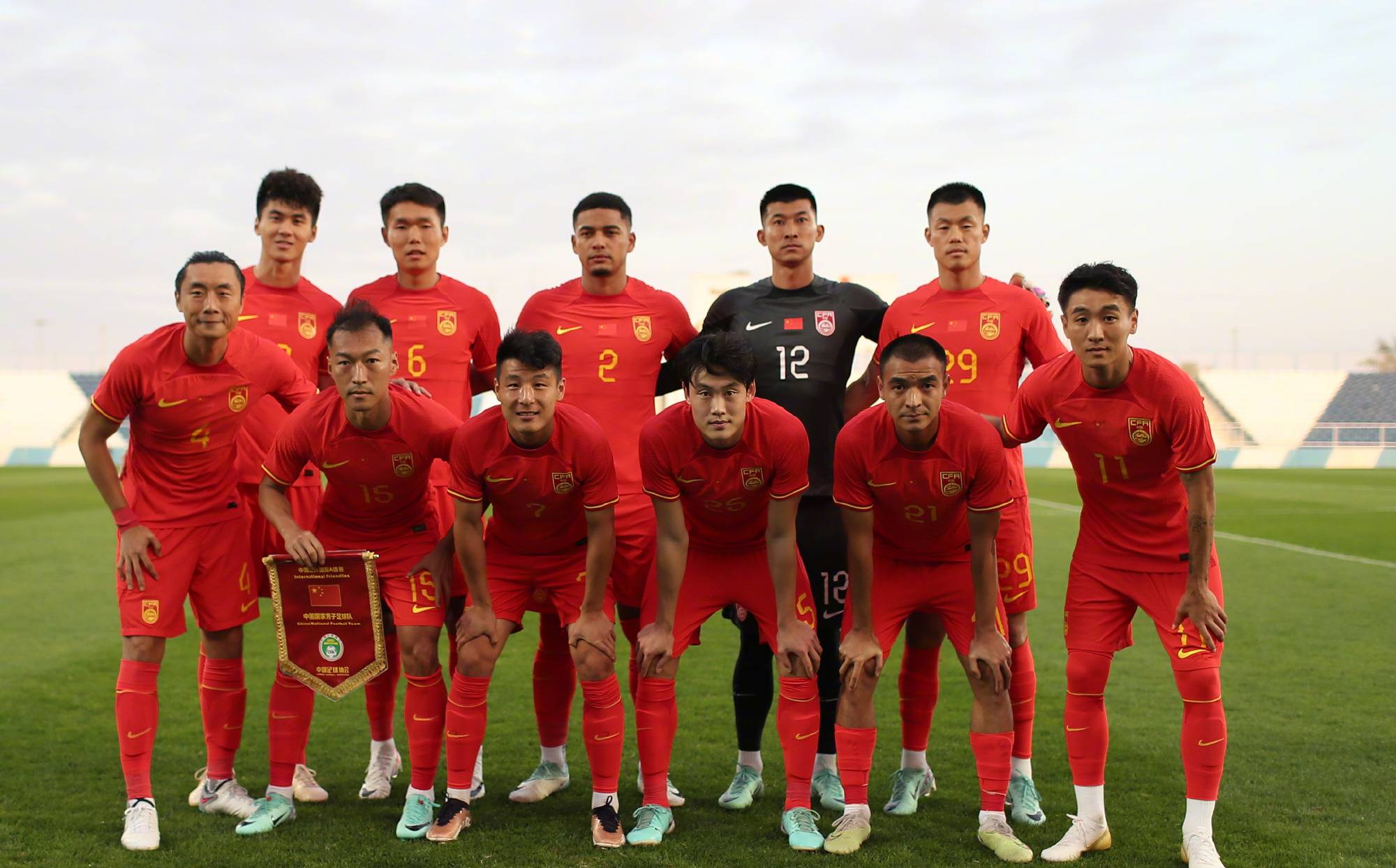 包含国足大名单出炉！里皮再次祭出老将，吴曦入选引争议的词条