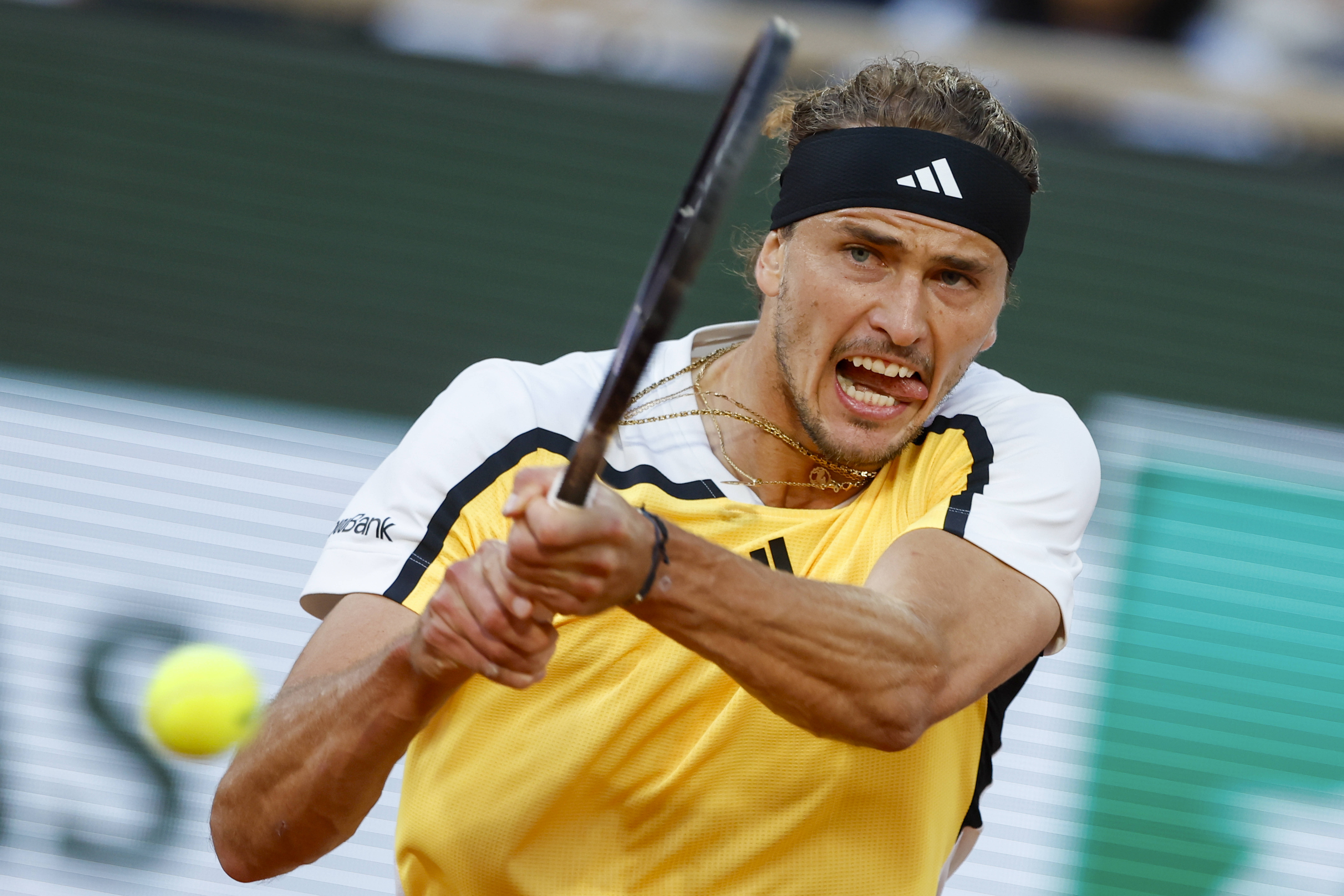 西班牙网球队血洗澳大利亚网球队,兹维列夫爆发神勇的简单介绍 西班牙网球队血洗澳大利亚网球队,兹维列夫爆发神勇的简单介绍