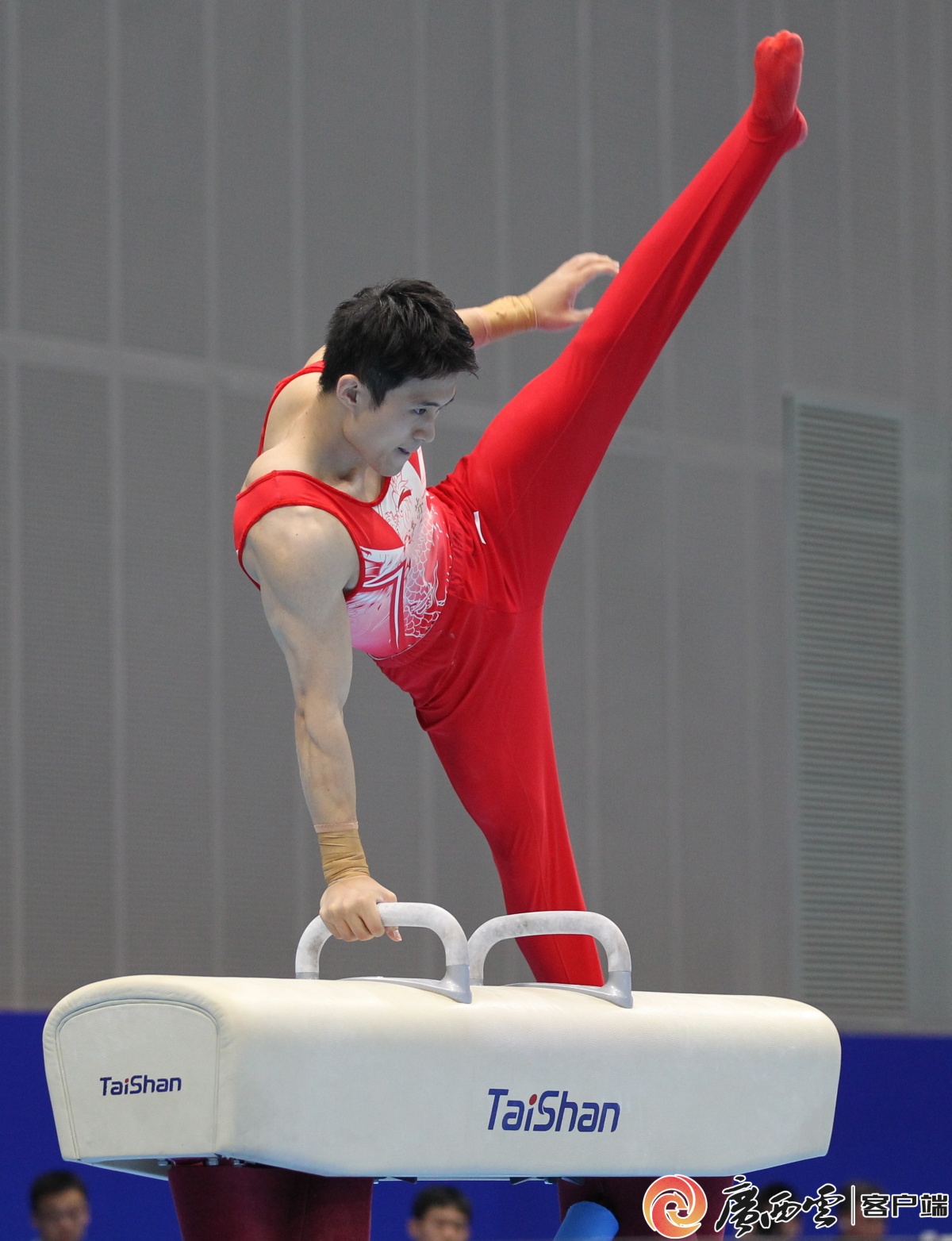 开云体育中国-球星爆发！体操赛场再现神级操作的简单介绍