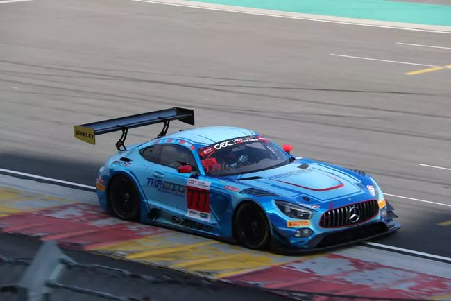 开云体育官方网站-包含连胜势头难挡！赛车豪取十连胜的词条