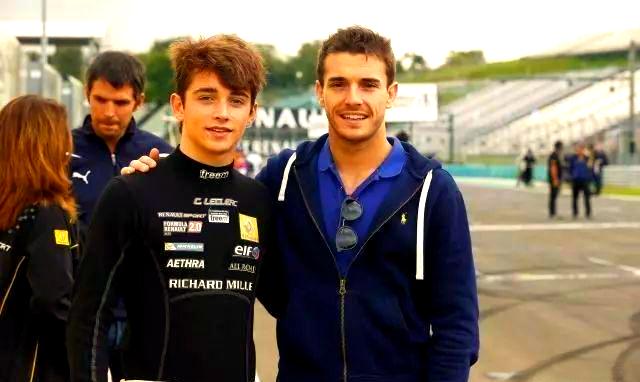 开云体育-梅赛德斯碾压雷诺车队，勒克莱尔带队取胜