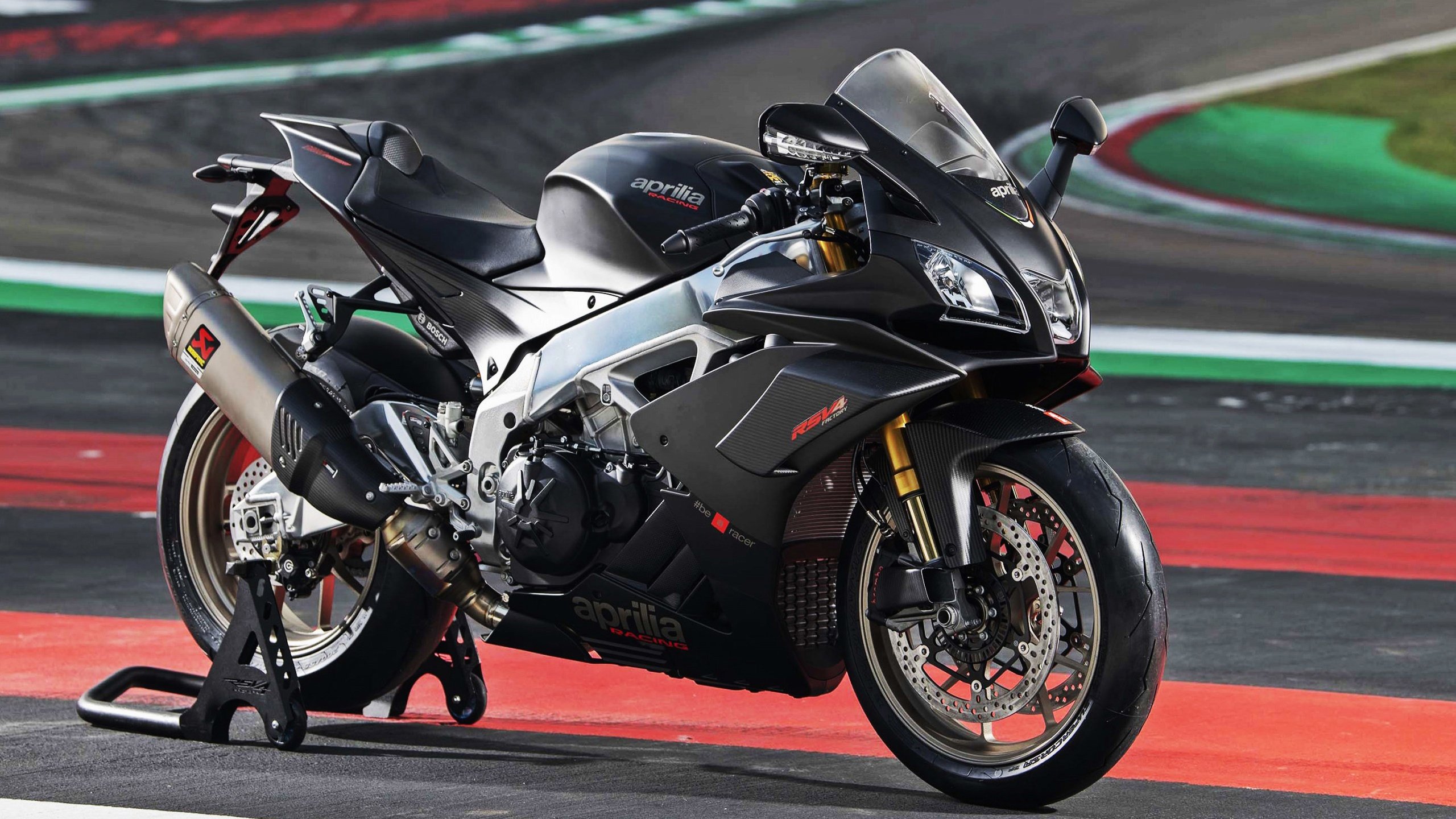 开云体育在线-姆巴佩节奏引擎，曼联对阵希腊的战术革命