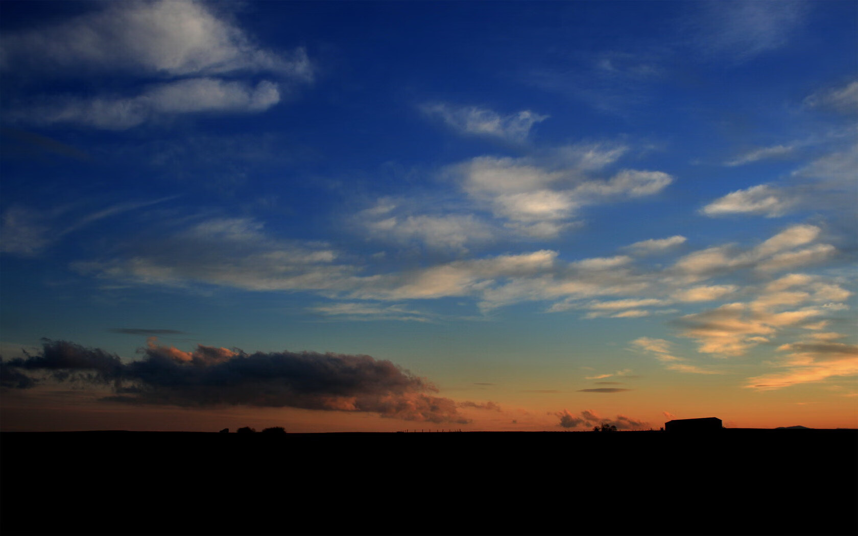恩比德狂轰52+18难救主，雄鹿铁血防守锁死76人赢关键战