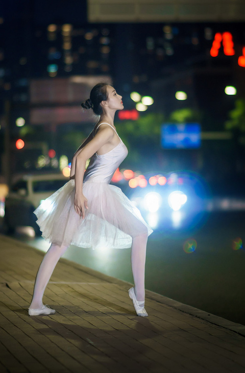 开云体育平台APP-富安健洋终场绝杀！尼斯鏖战希腊豪门晋级欧联杯四强