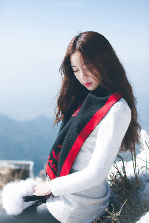 开云体育APP下载-戈贝尔凿穿，魔术冲垮，现代篮球的矛与盾正在重新定义